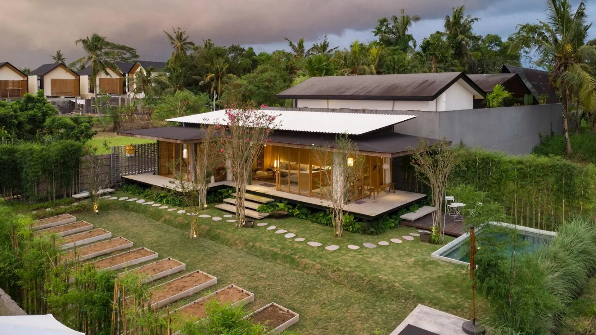 Less House Villa Ubud